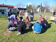 Čarodějnické odpoledne s rodiči na školní zahradě